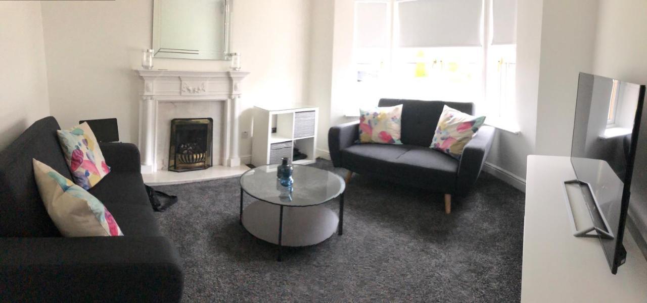 Home2home Meadow Close Homestay East Kilbride